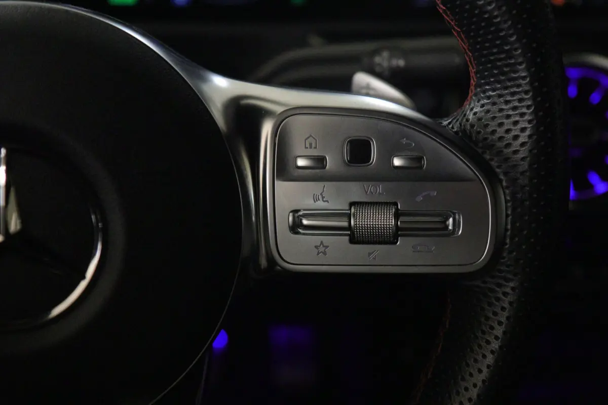250 e AMG Line PANO/CARPLAY/SFEER/VOL