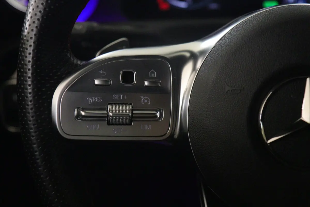 250 e AMG Line PANO/CARPLAY/SFEER/VOL