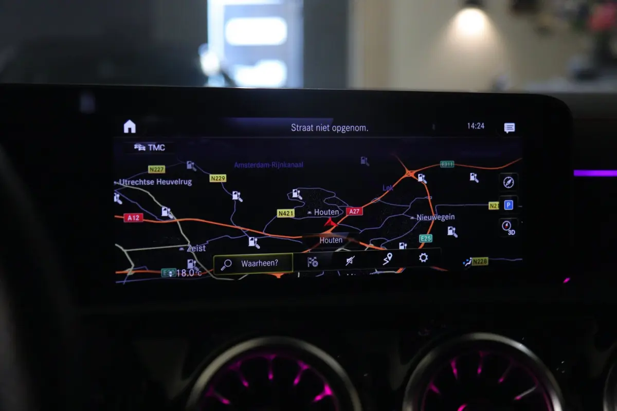 250 e AMG Line PANO/CARPLAY/SFEER/VOL