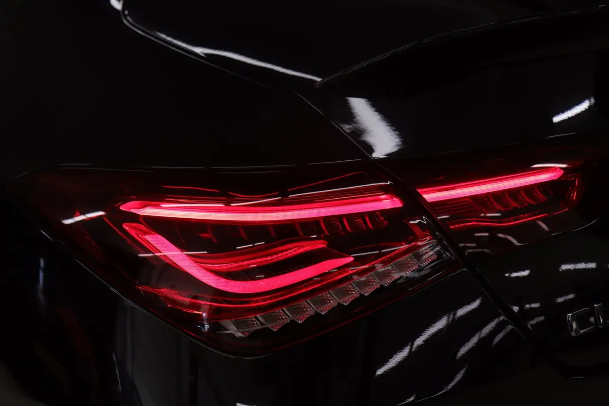 250 e AMG Line PANO/CARPLAY/SFEER/VOL