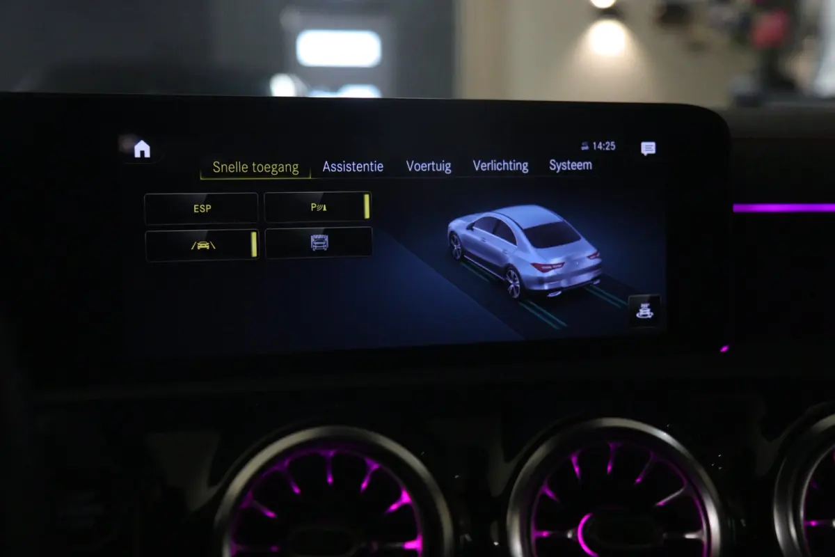 250 e AMG Line PANO/CARPLAY/SFEER/VOL