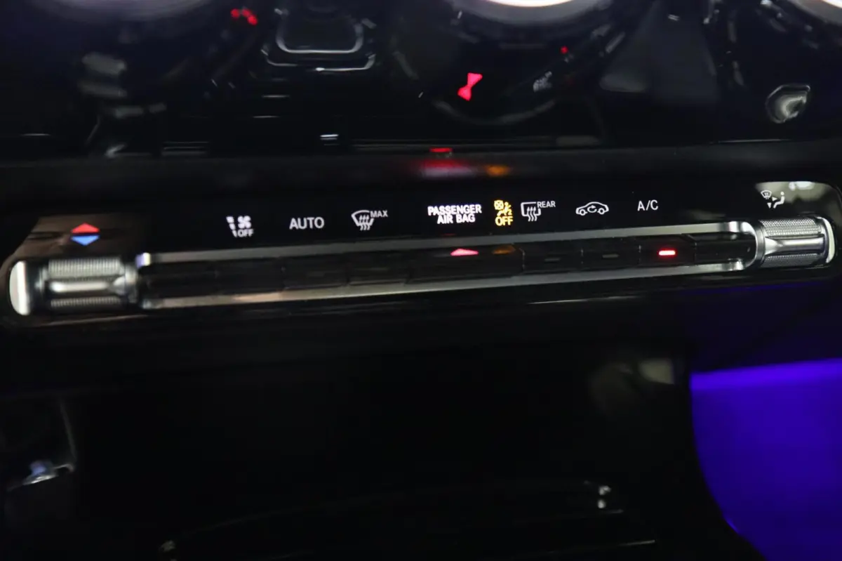 250 e AMG Line PANO/CARPLAY/SFEER/VOL