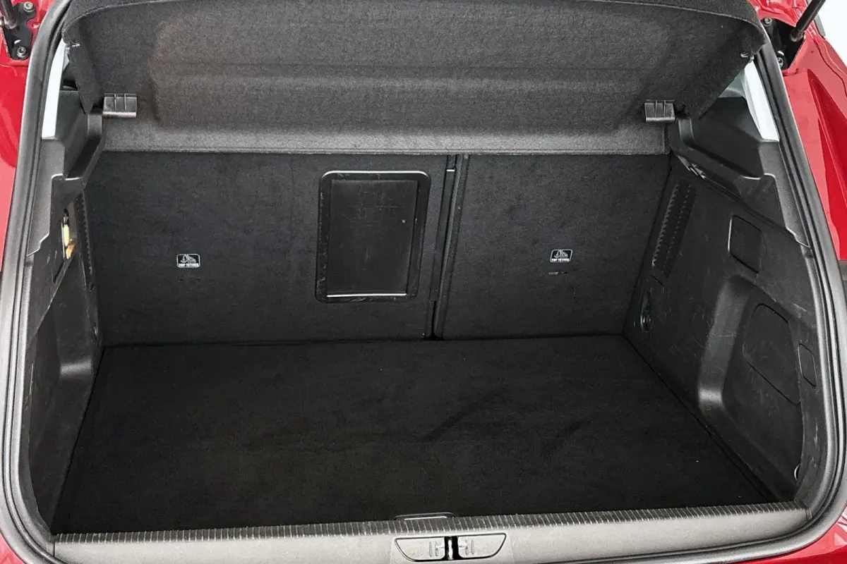 1.6 Turbo Plug-In Hybrid Business Edition Trekhaak Stoelverwarming Camera Dodehoek
