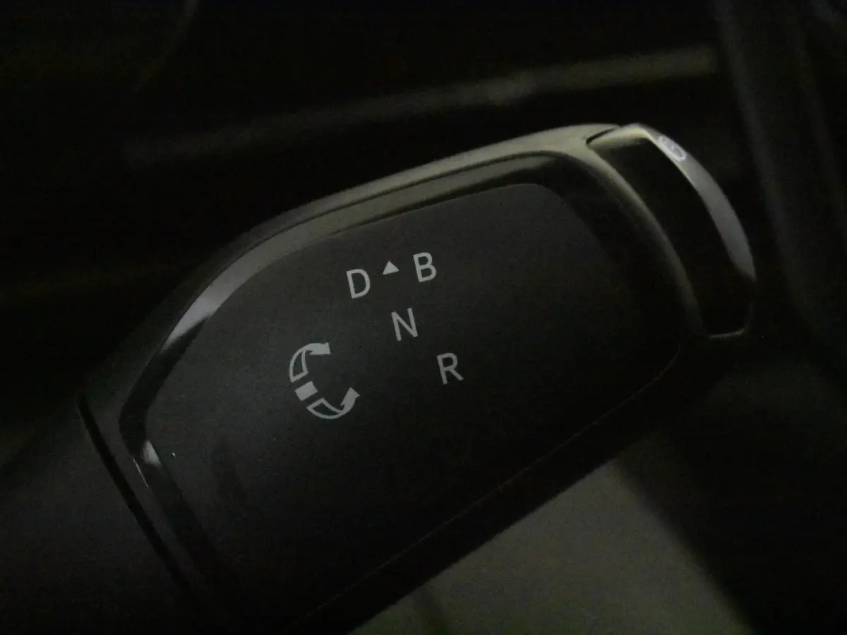 Select Extended Range RWD 77 kWh l Elektr. Stoel incl Memory l Stoel en Stuurverwarming l Head up Display l Camera l