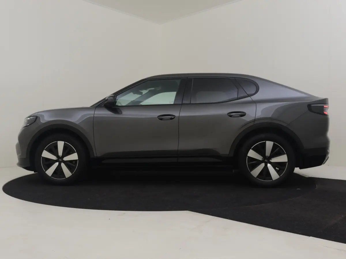 Select Extended Range RWD 77 kWh l Elektr. Stoel incl Memory l Stoel en Stuurverwarming l Head up Display l Camera l
