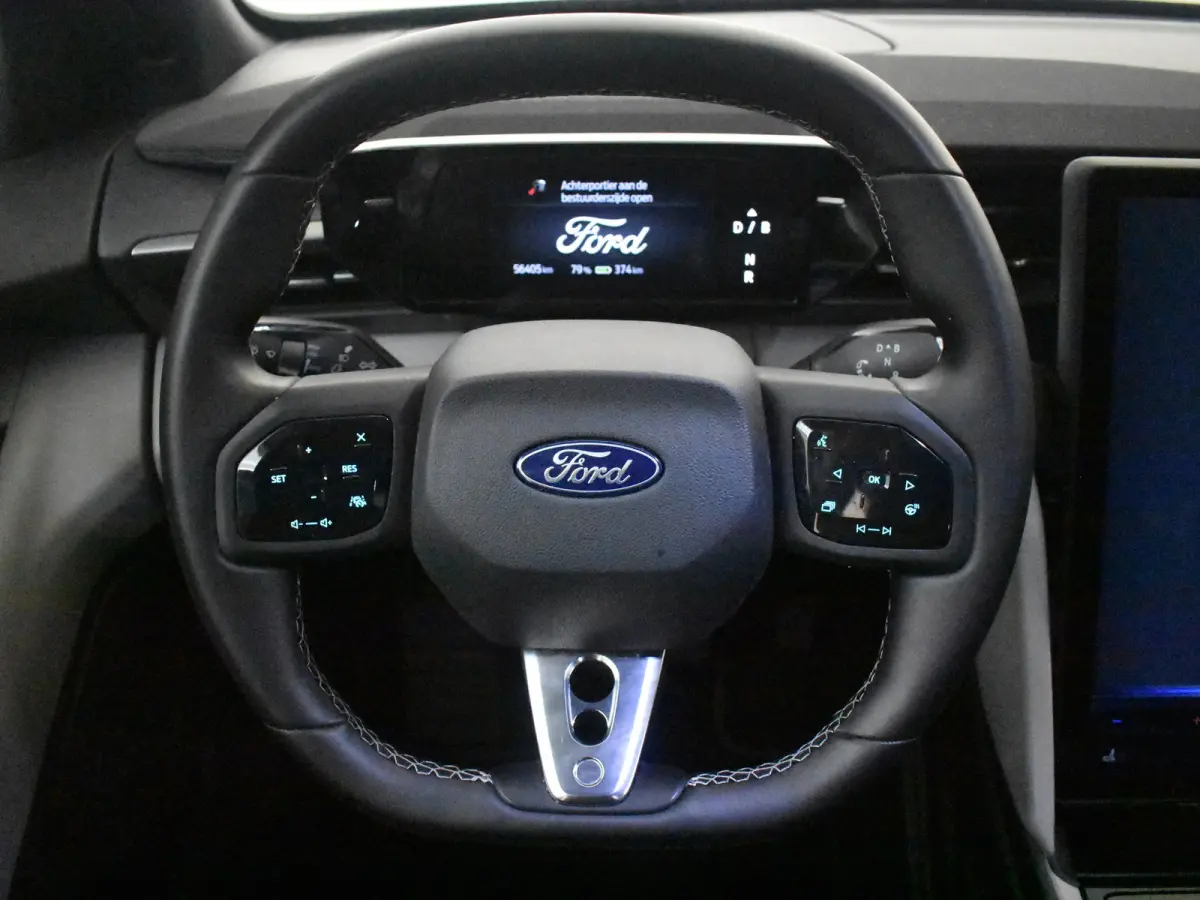 Select Extended Range RWD 77 kWh l Elektr. Stoel incl Memory l Stoel en Stuurverwarming l Head up Display l Camera l