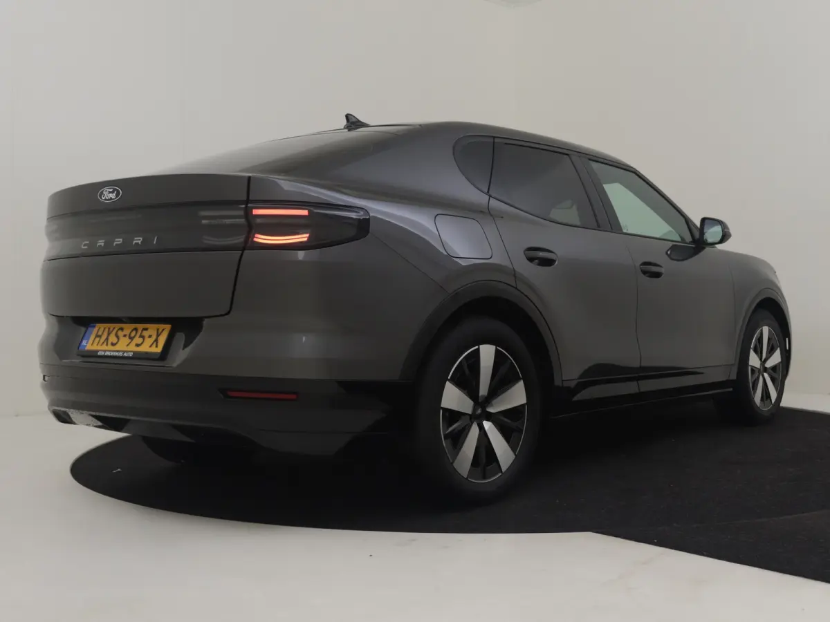 Select Extended Range RWD 77 kWh l Elektr. Stoel incl Memory l Stoel en Stuurverwarming l Head up Display l Camera l