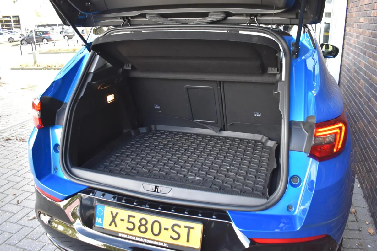1.6 Turbo Plug-In Hybrid Level 4