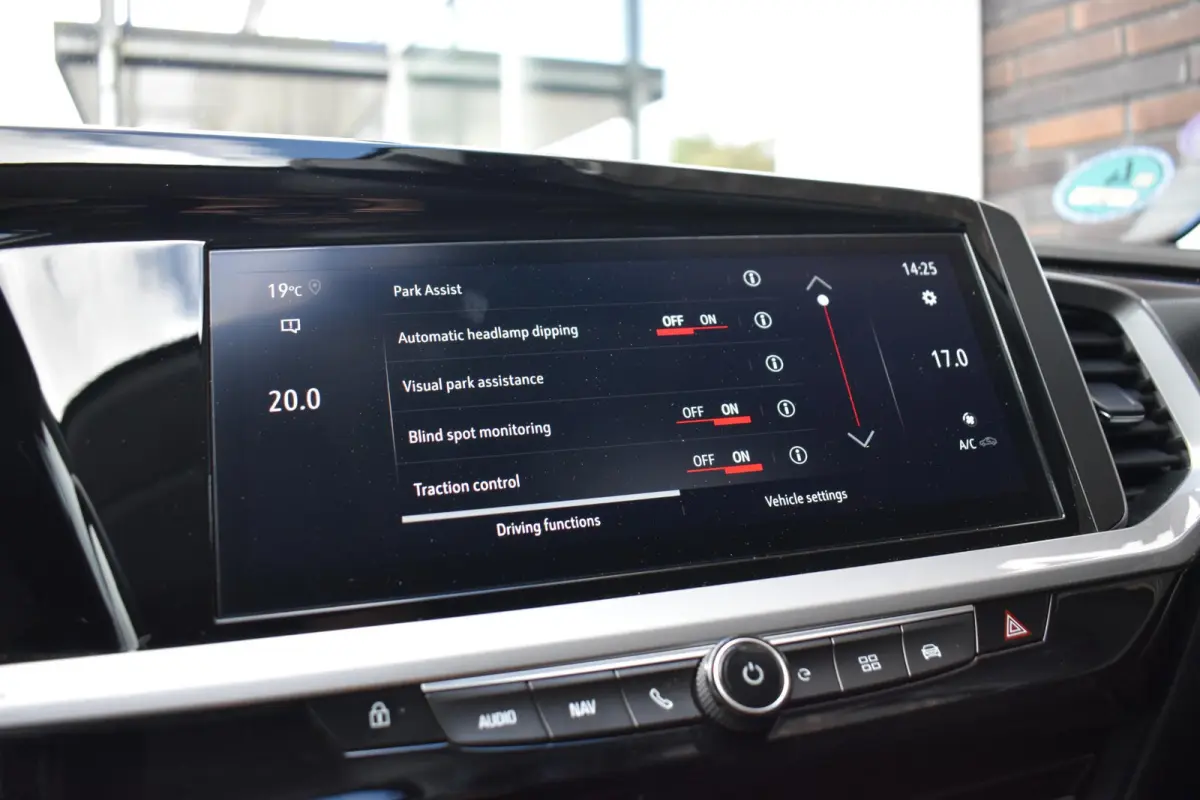 1.6 Turbo Plug-In Hybrid Level 4
