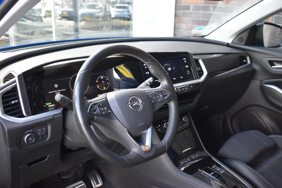 1.6 Turbo Plug-In Hybrid Level 4