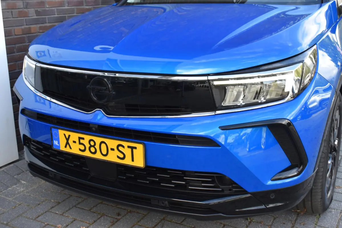 1.6 Turbo Plug-In Hybrid Level 4