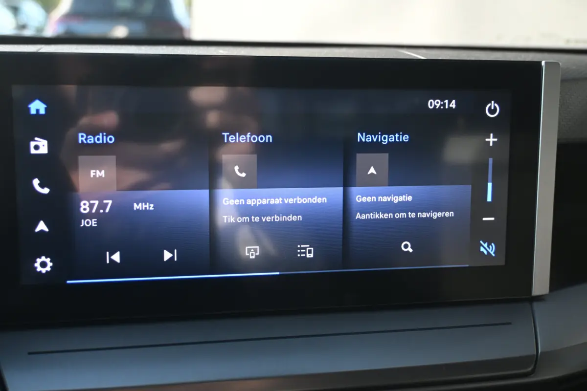 1.2 Turbo Hybrid GS 7-Zits! Tot 8 Jaar Garantie! | Navigatie | Achteruitrijcamera | Stoel/Stuurverwarming | Apple Carplay & Android Auto | !!