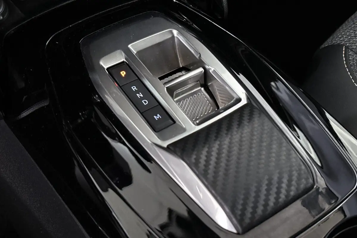 1.2 Hybrid 110 e-DCS6 Allure Stoelverwarming Camera Apple CarPlay