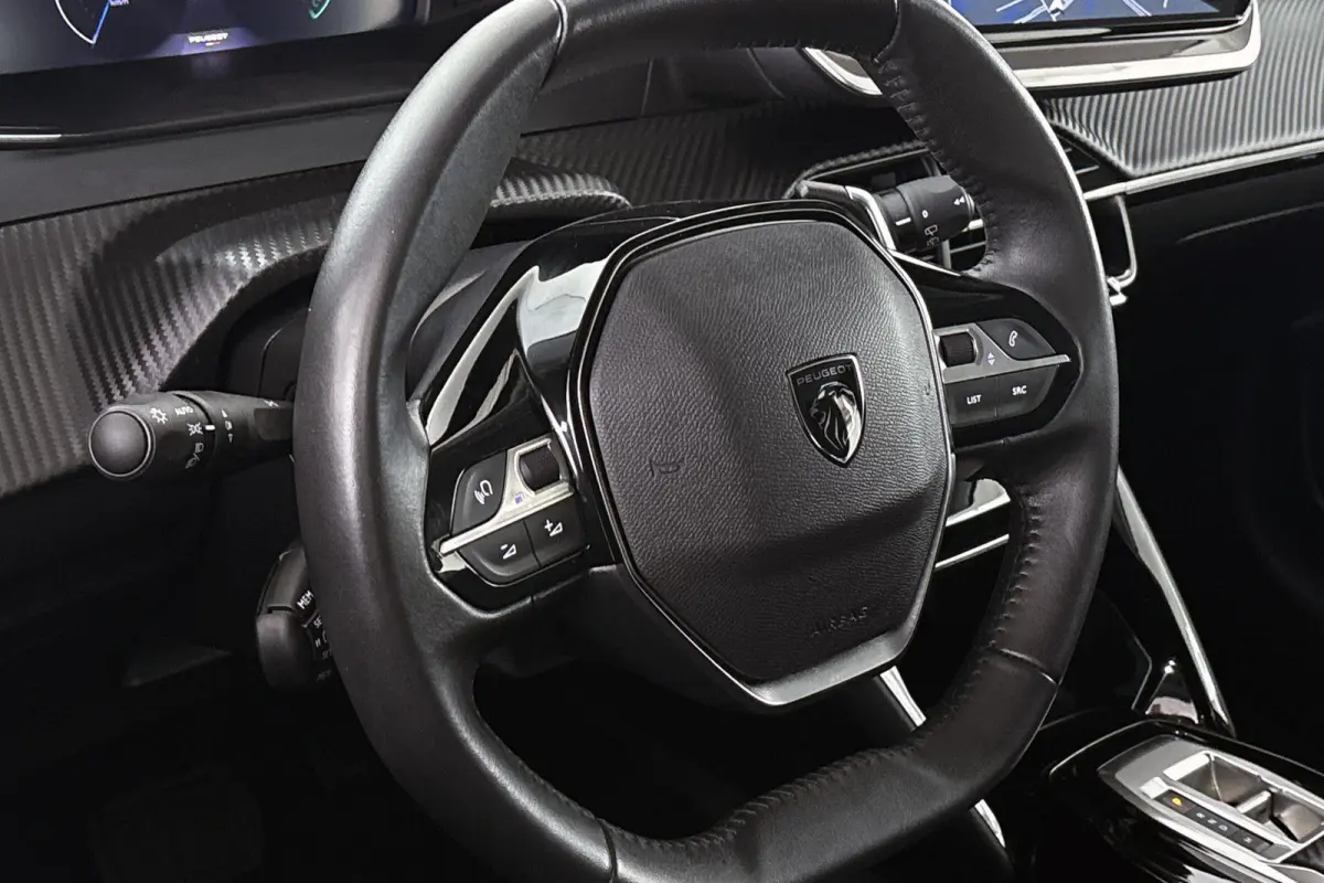 1.2 Hybrid 110 e-DCS6 Allure Stoelverwarming Camera Apple CarPlay