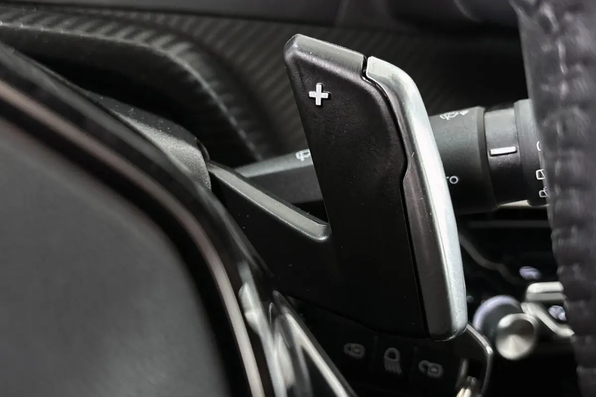 1.2 Hybrid 110 e-DCS6 Allure Stoelverwarming Camera Apple CarPlay