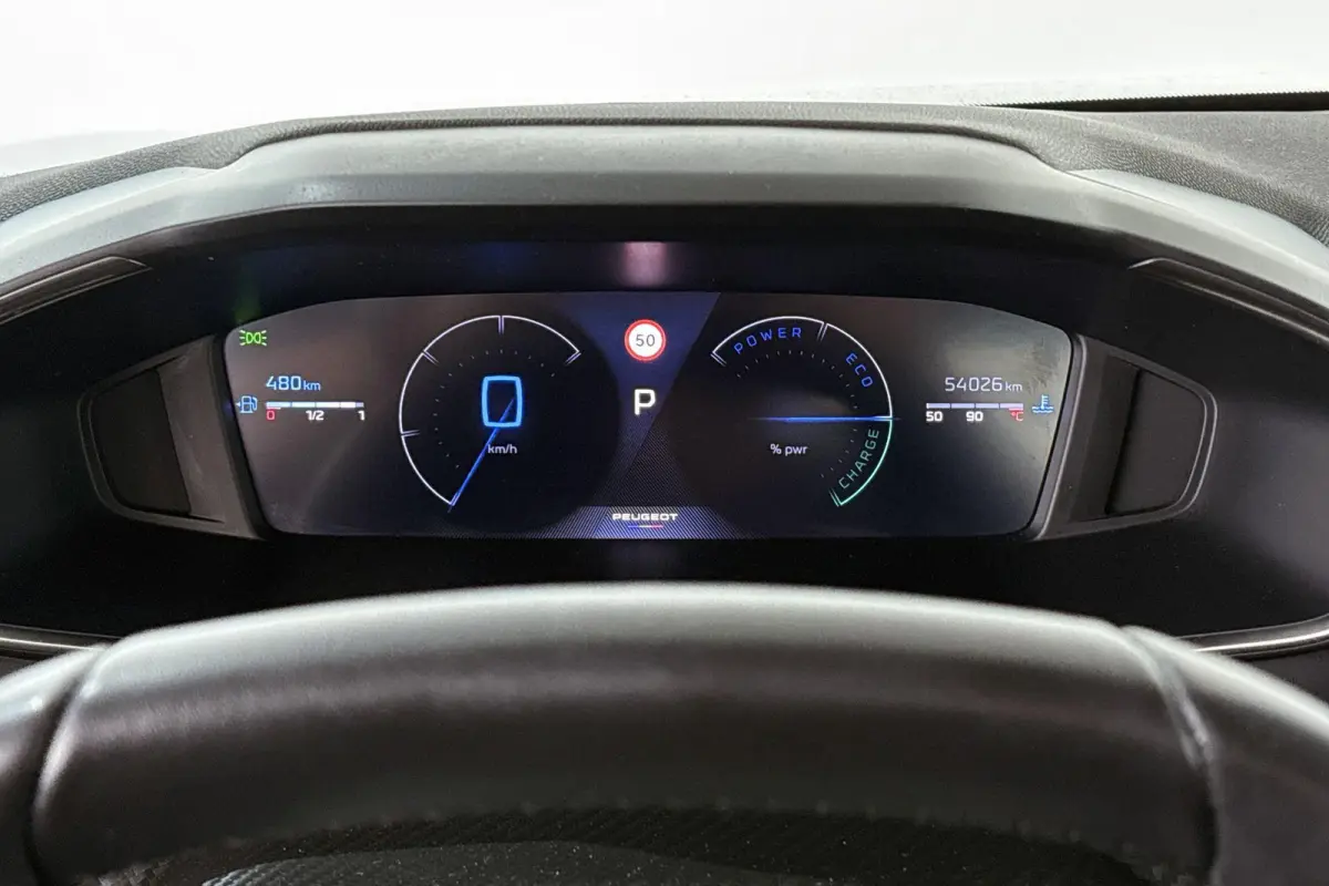 1.2 Hybrid 110 e-DCS6 Allure Stoelverwarming Camera Apple CarPlay