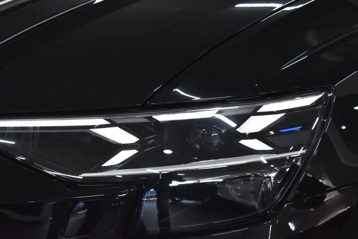 60 TFSI e Quattro S-Line Competition 490pk | AKRAPOVIC | MASSAGE | ACHTERASBESTURING