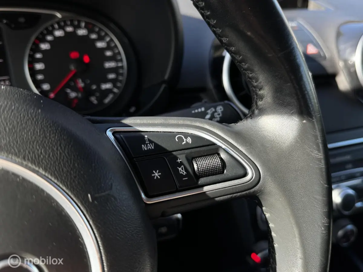 1.0 TFSI Sport S line Edition Airco*Sensor.achter