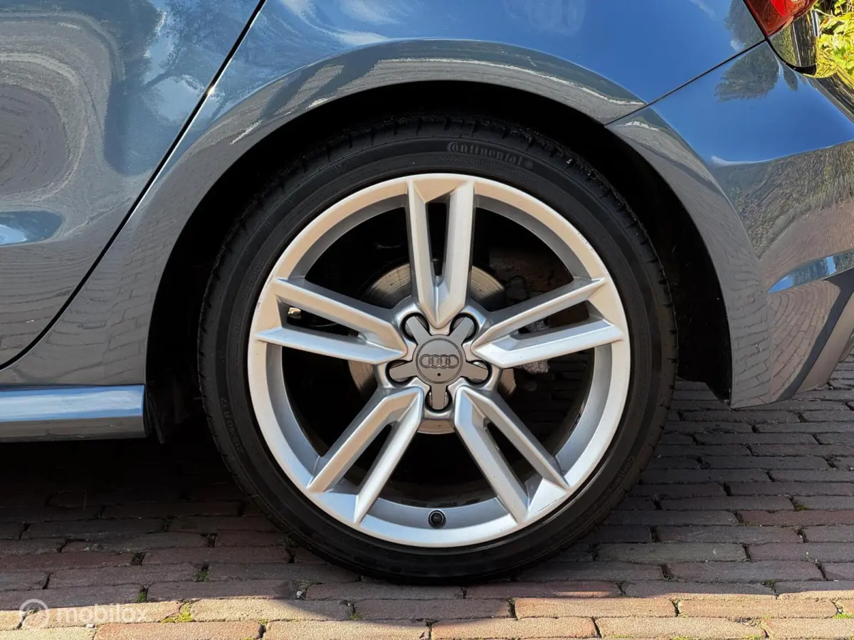 1.0 TFSI Sport S line Edition Airco*Sensor.achter