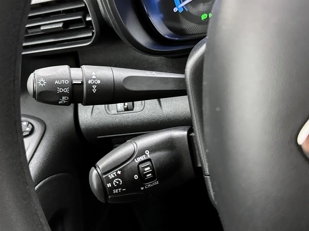 136 L1 50 kWh 275km WLTP Camera Stoelverwarming Cruise control 100% elektrisch