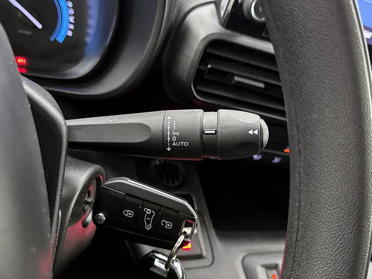 136 L1 50 kWh 275km WLTP Camera Stoelverwarming Cruise control 100% elektrisch