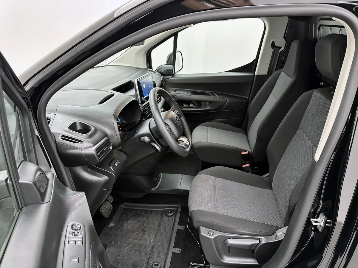 136 L1 50 kWh 275km WLTP Camera Stoelverwarming Cruise control 100% elektrisch