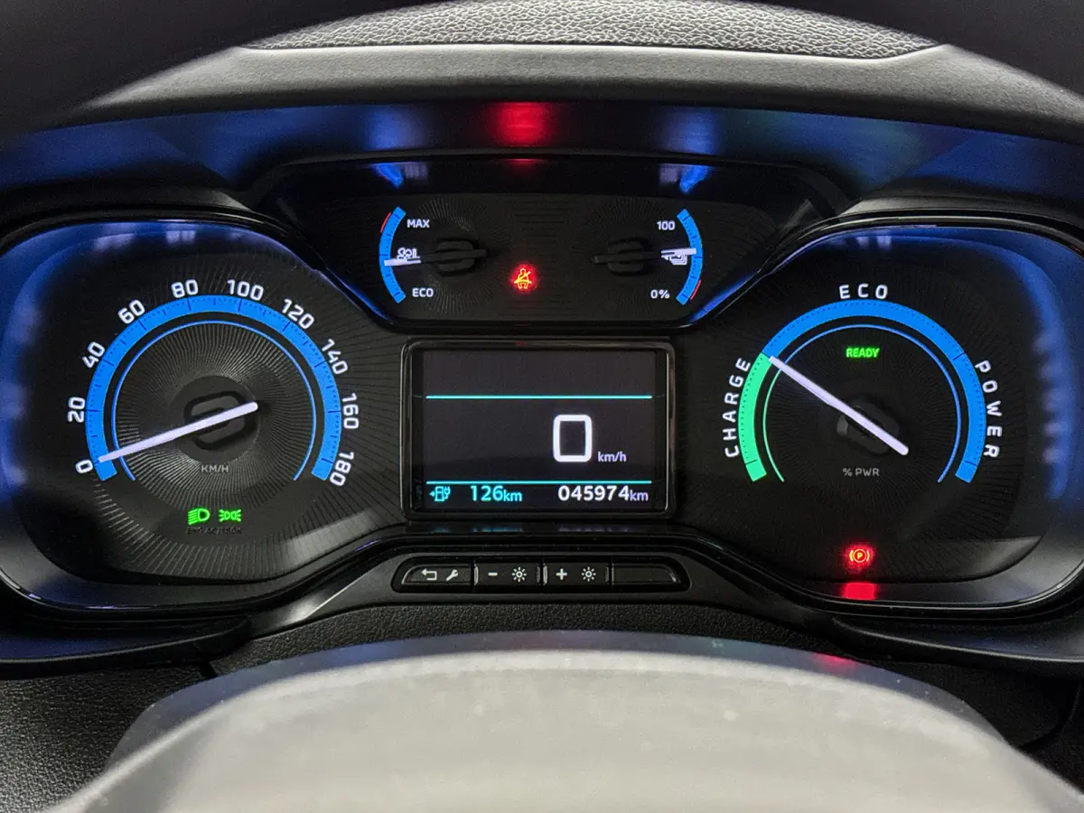 136 L1 50 kWh 275km WLTP Camera Stoelverwarming Cruise control 100% elektrisch
