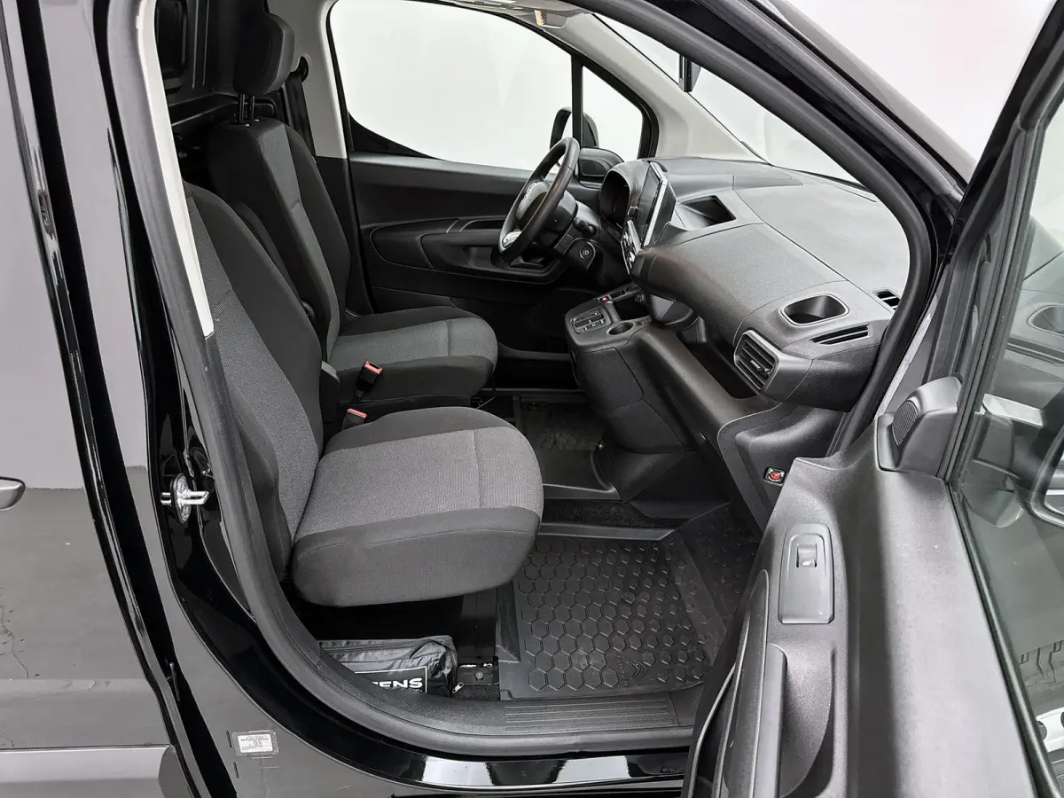136 L1 50 kWh 275km WLTP Camera Stoelverwarming Cruise control 100% elektrisch