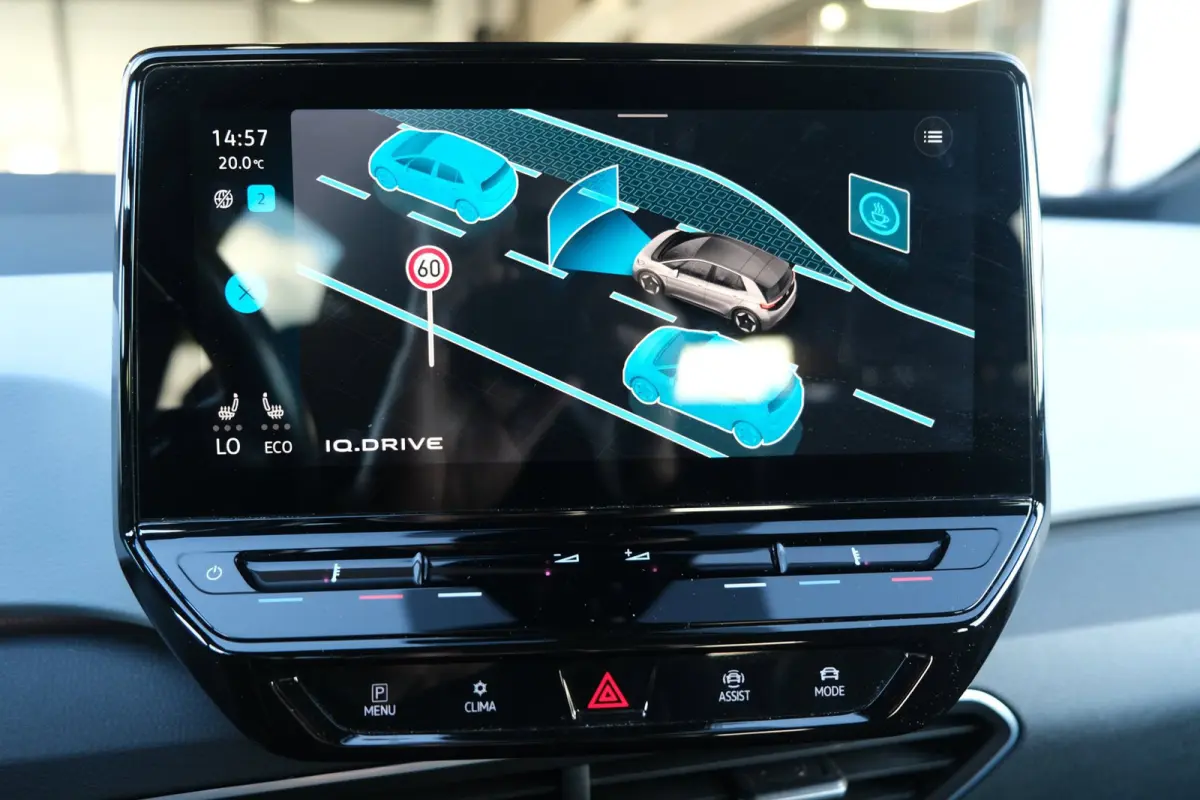Pro S 77 kWh 90% SOH Led Navi 360 camera HUD