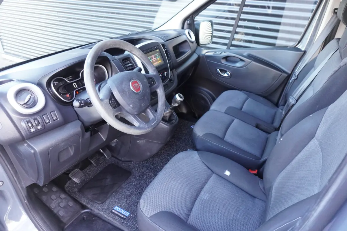 2.0 146pk L2H1 Trekhaak Navigatie Camera Cruise control Side steps Lichtmetalen velgen