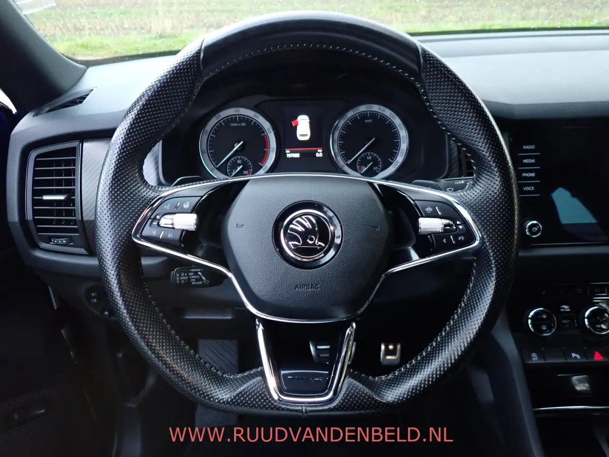 1.5 TSI Sportline CARPLAY / CAMERA + PDC / TREKHAAK / KEYLESS / ACC / MEMORY