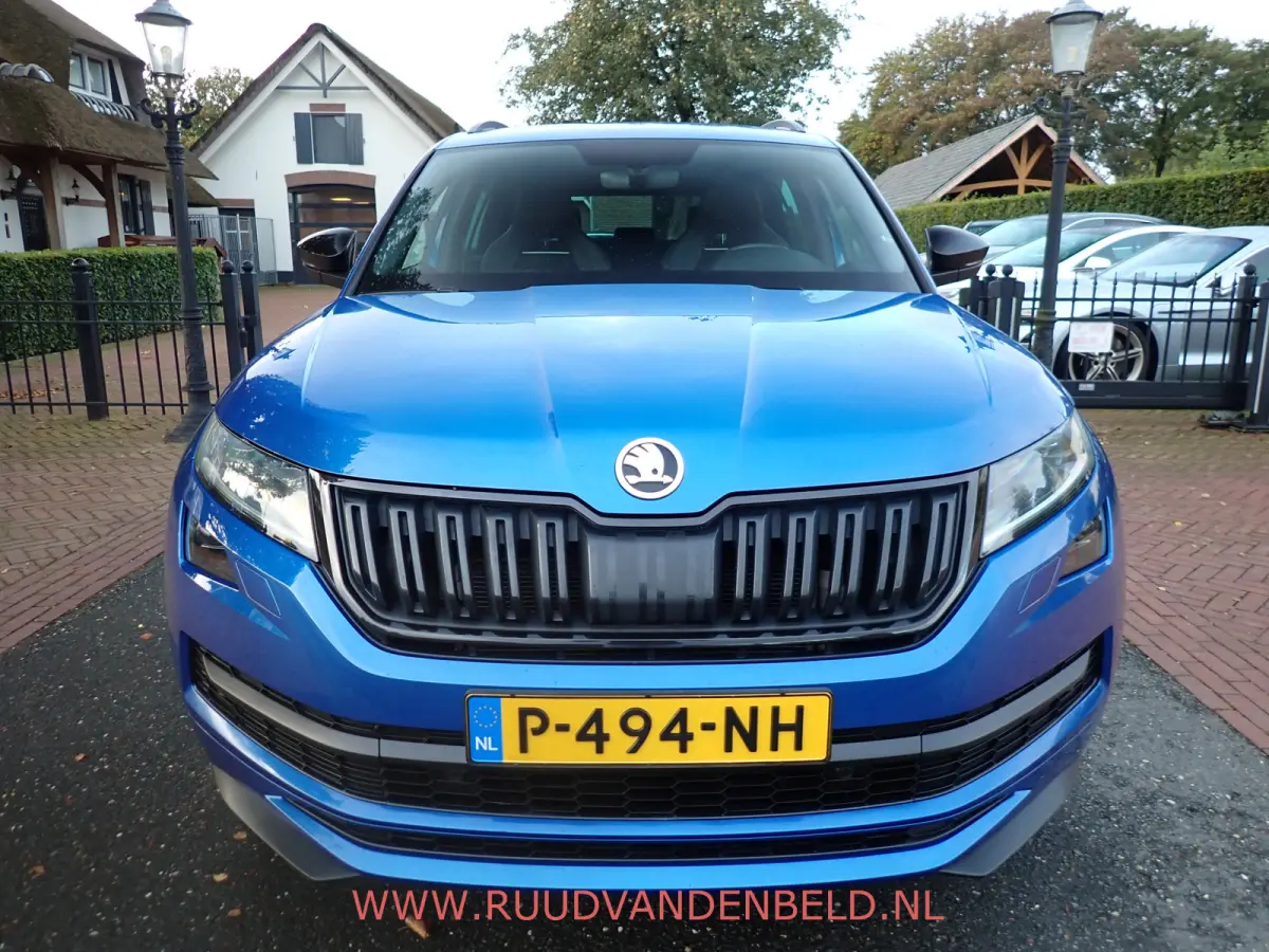 1.5 TSI Sportline CARPLAY / CAMERA + PDC / TREKHAAK / KEYLESS / ACC / MEMORY