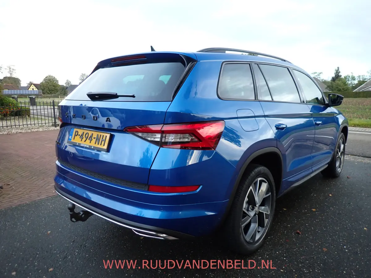 1.5 TSI Sportline CARPLAY / CAMERA + PDC / TREKHAAK / KEYLESS / ACC / MEMORY