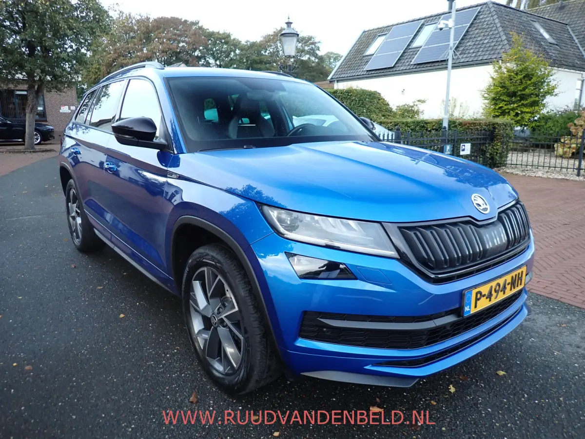 1.5 TSI Sportline CARPLAY / CAMERA + PDC / TREKHAAK / KEYLESS / ACC / MEMORY