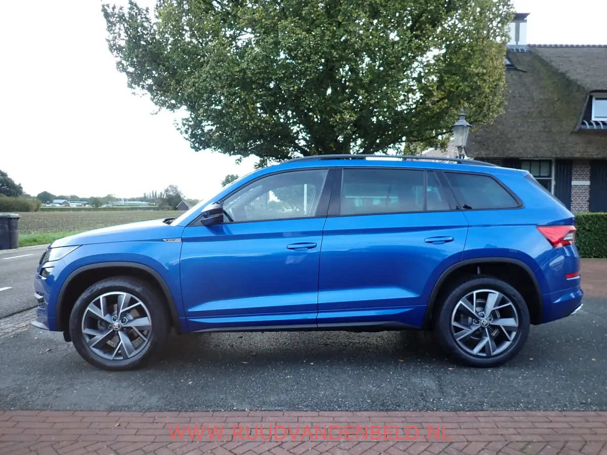 1.5 TSI Sportline CARPLAY / CAMERA + PDC / TREKHAAK / KEYLESS / ACC / MEMORY