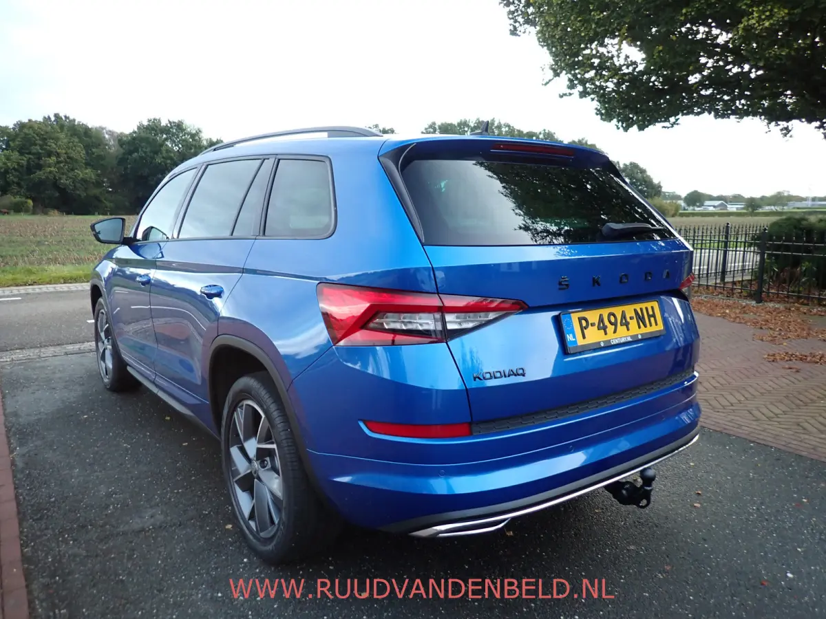 1.5 TSI Sportline CARPLAY / CAMERA + PDC / TREKHAAK / KEYLESS / ACC / MEMORY