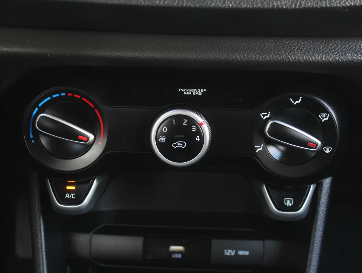 1.0 DPi DynamicLine 5p AIRCO | CAMERA | CARPLAY | CRUISE | DAB | LMV14 | ELRM/SP