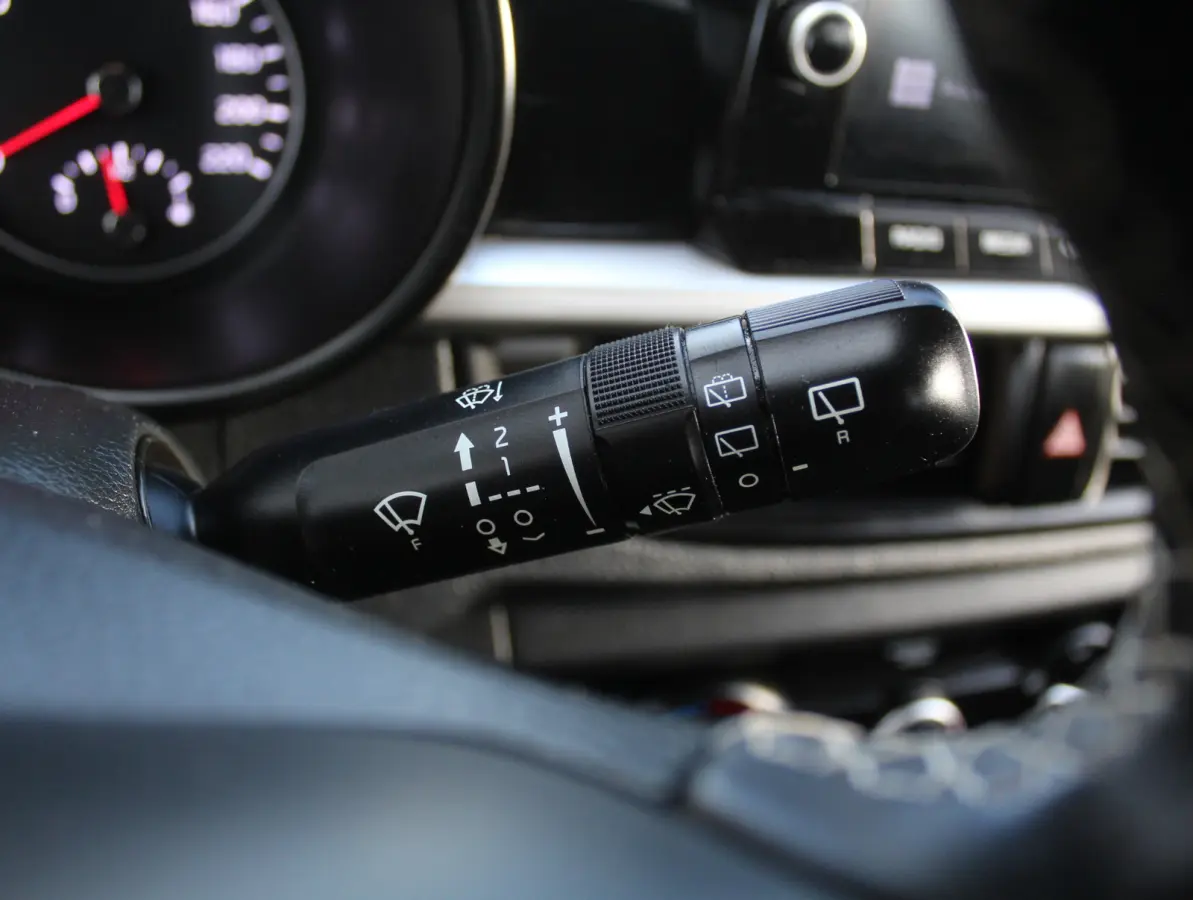 1.0 DPi DynamicLine 5p AIRCO | CAMERA | CARPLAY | CRUISE | DAB | LMV14 | ELRM/SP