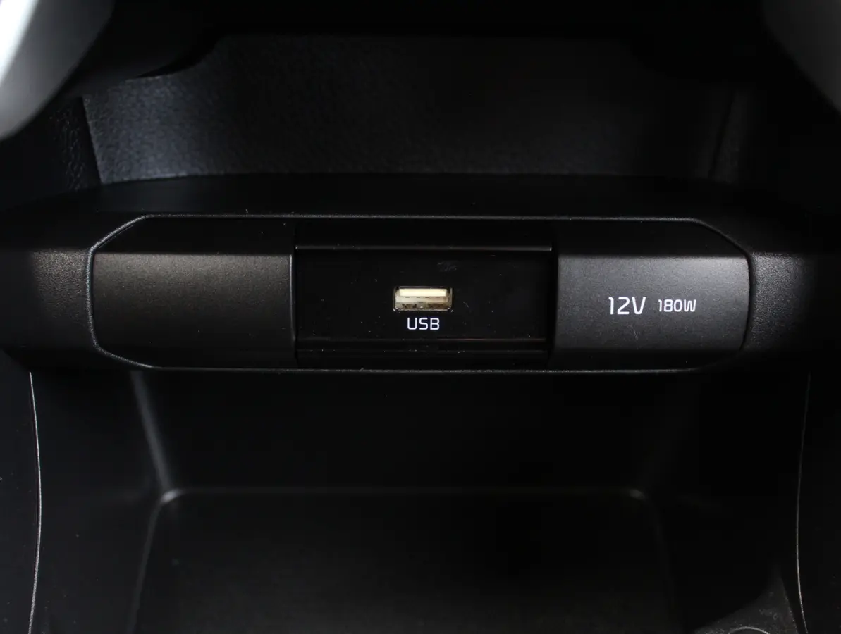1.0 DPi DynamicLine 5p AIRCO | CAMERA | CARPLAY | CRUISE | DAB | LMV14 | ELRM/SP