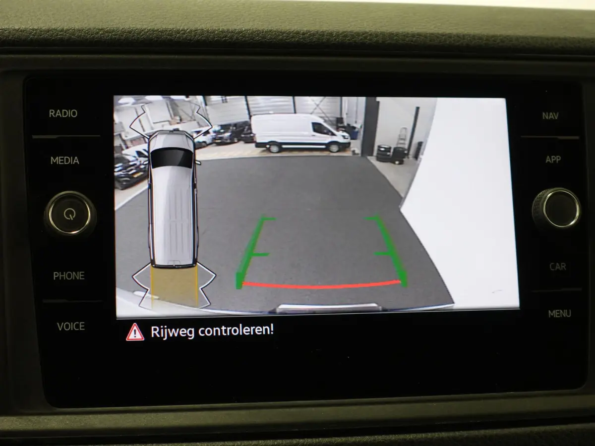 177pk Automaat L3H3 / L2H2 Airco Cruise control Navigatie Camera Apple Carplay Sidebars