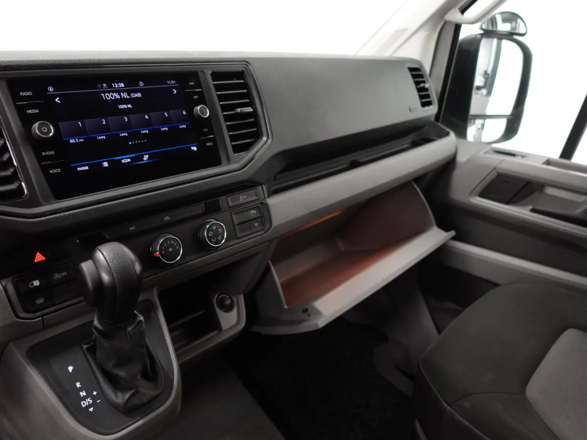 177pk Automaat L3H3 / L2H2 Airco Cruise control Navigatie Camera Apple Carplay Sidebars