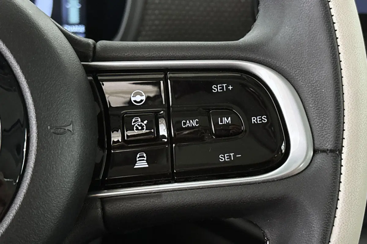 La Prima 42 kWh Pano Leder Stoelverwarming JBL Camera Apple CarPlay