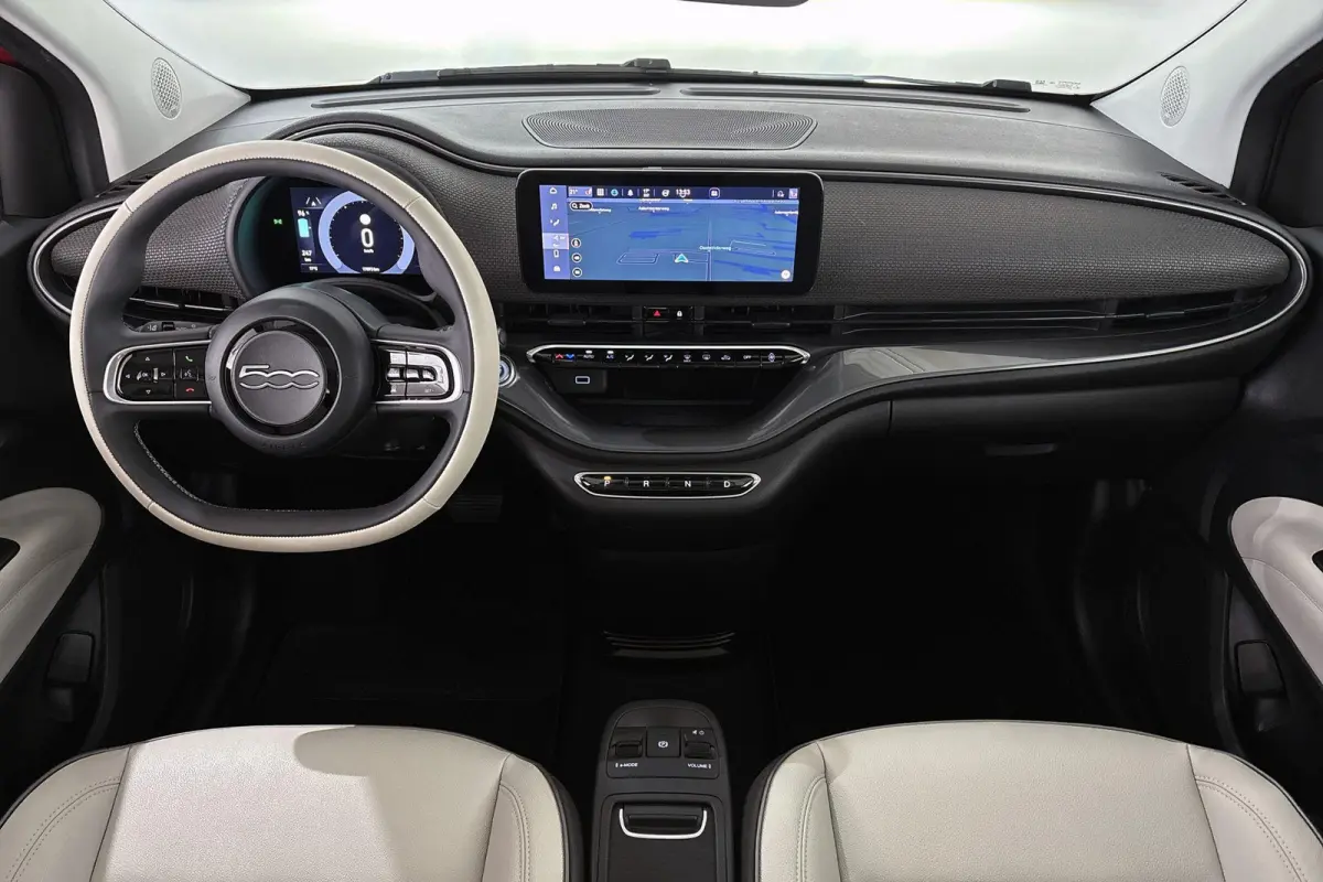 La Prima 42 kWh Pano Leder Stoelverwarming JBL Camera Apple CarPlay