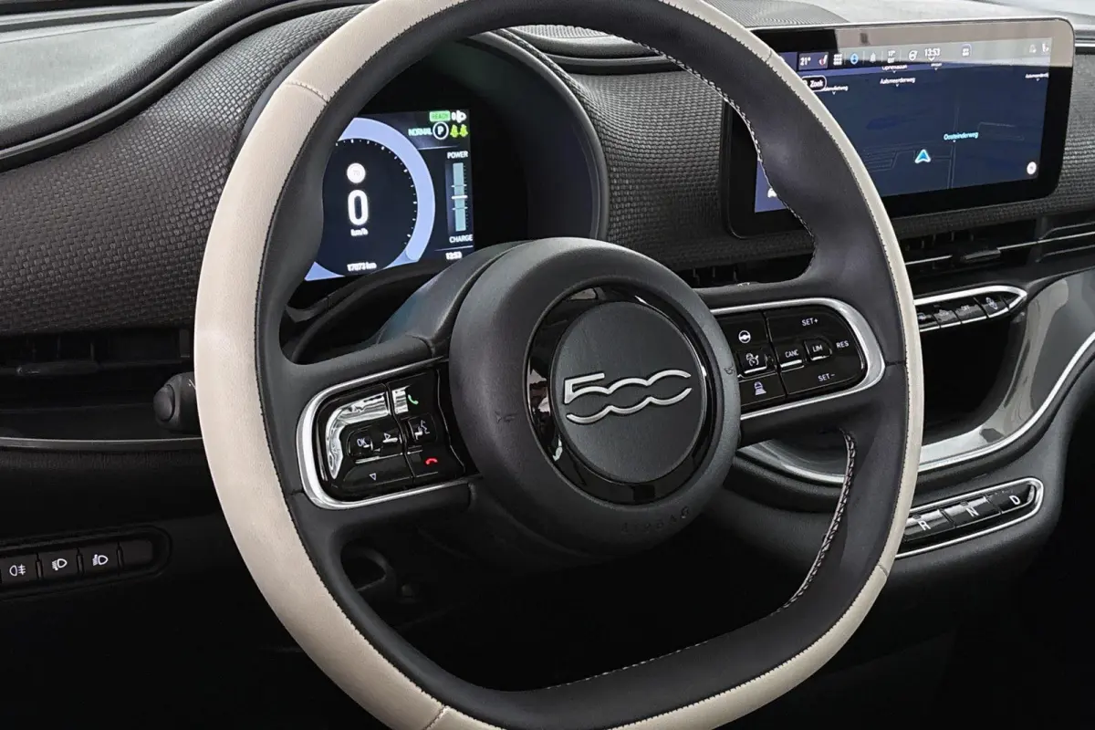 La Prima 42 kWh Pano Leder Stoelverwarming JBL Camera Apple CarPlay
