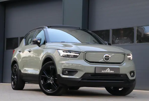 P8 AWD 78kWh 409PK R-Design Panodak Warmtepomp AdaptiveCruise Harman/Kardon 360View SageGreen Bliss LaneAssist Dab+ 114000KM BJ2021