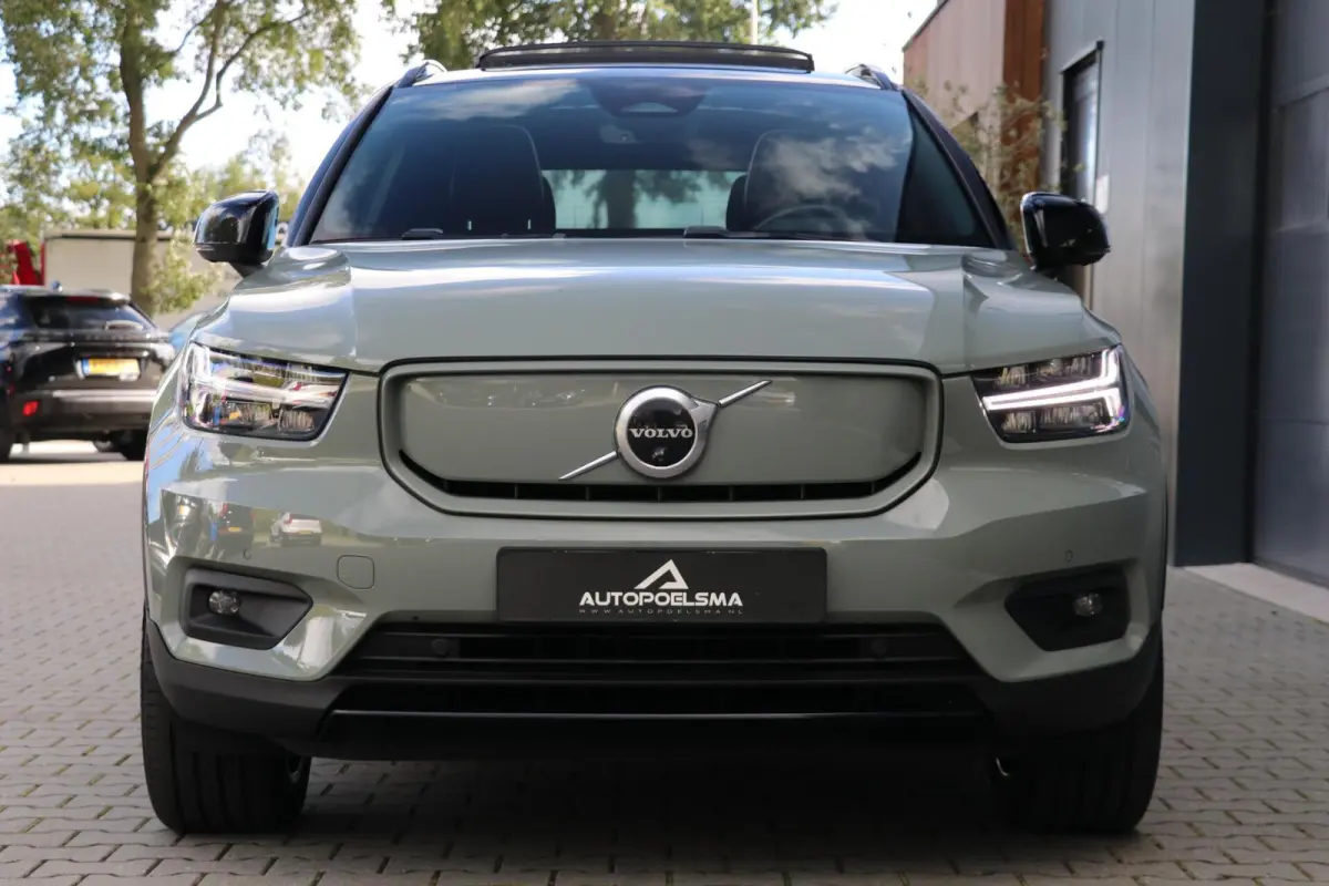 P8 AWD 78kWh 409PK R-Design Panodak Warmtepomp AdaptiveCruise Harman/Kardon 360View SageGreen Bliss LaneAssist Dab+ 114000KM BJ2021
