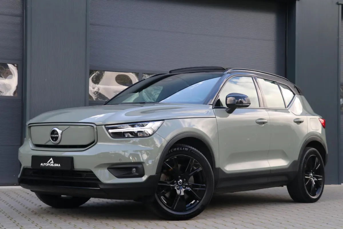P8 AWD 78kWh 409PK R-Design Panodak Warmtepomp AdaptiveCruise Harman/Kardon 360View SageGreen Bliss LaneAssist Dab+ 114000KM BJ2021