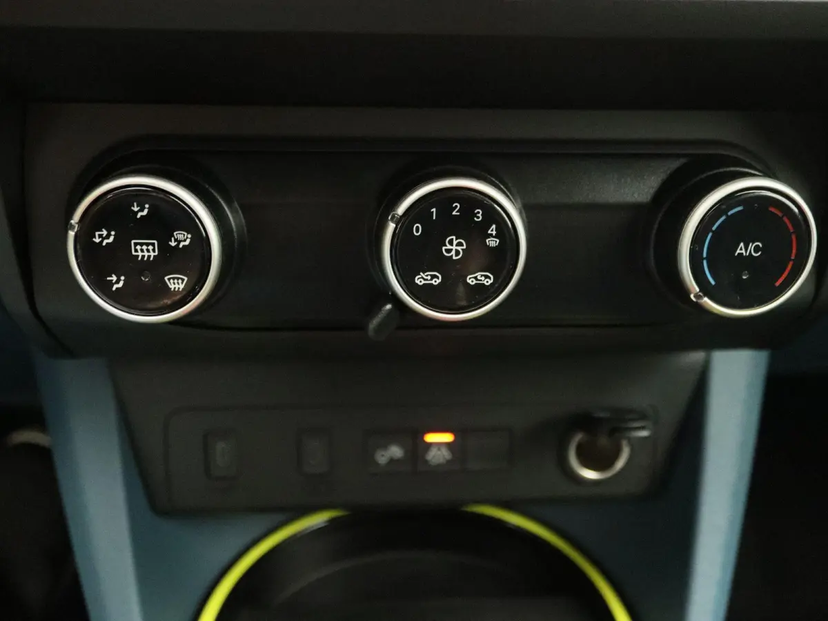 1.2 Hybrid ICON Apple Carplay&Android Auto
