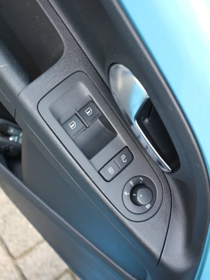 Up! 1.0 BMT move up! AIRCO DAB NL AUTO APK 07-2027