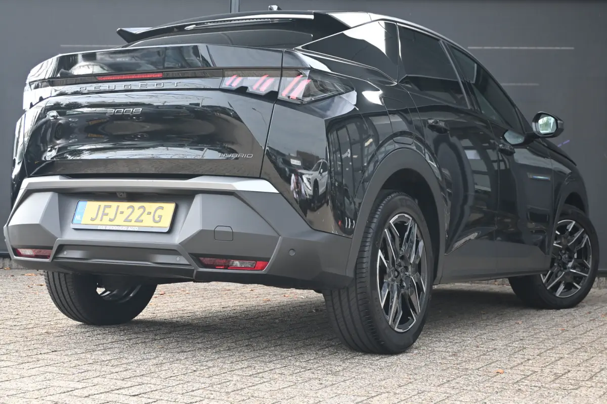 1.2 Hybrid 145 Allure | Navigatie | Achteruitrijcamera | Draadloos Apple Carplay & Android Auto | !!